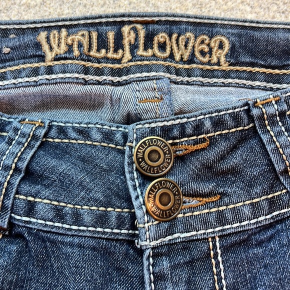 👖Wallflower Distressed Skinny Blue Jeans Women’s 8-10 based on measurements - Picture 7 of 17